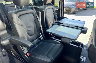 Мінівен Mercedes-Benz V-Class 2019 в 
