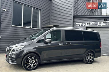 Минивэн Mercedes-Benz V-Class 2021 в 