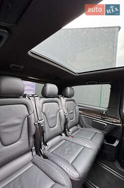 Минивэн Mercedes-Benz V-Class 2021 в 
