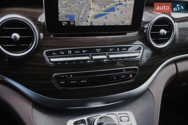 Минивэн Mercedes-Benz V-Class 2015 в Киеве