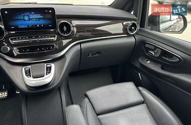 Минивэн Mercedes-Benz V-Class 2023 в 