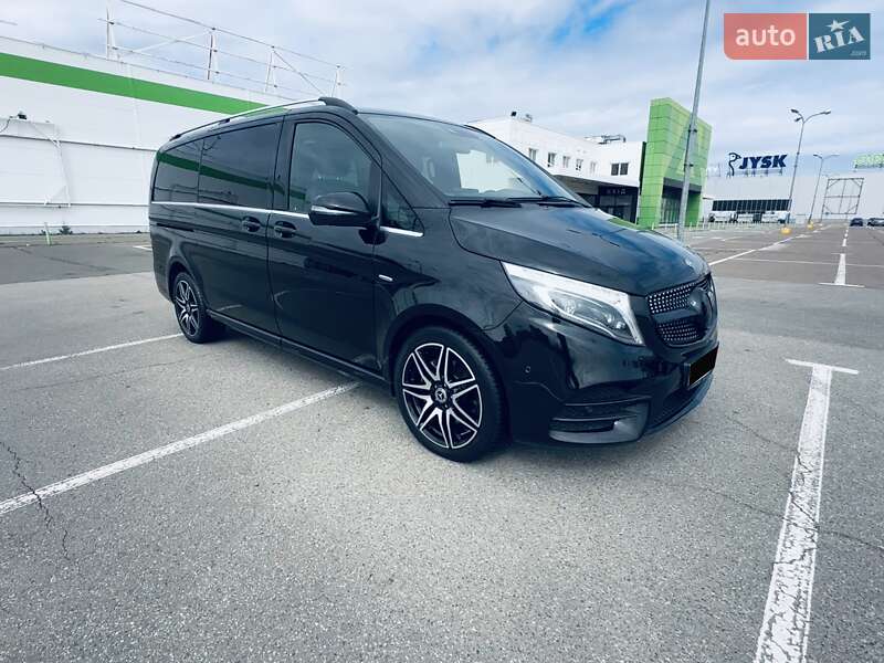 Минивэн Mercedes-Benz V-Class 2017 в 