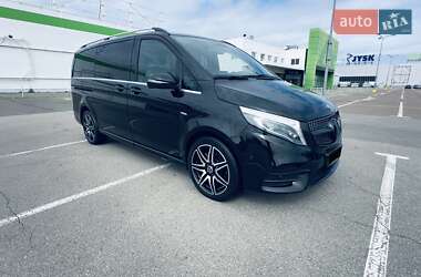 Минивэн Mercedes-Benz V-Class 2017 в 