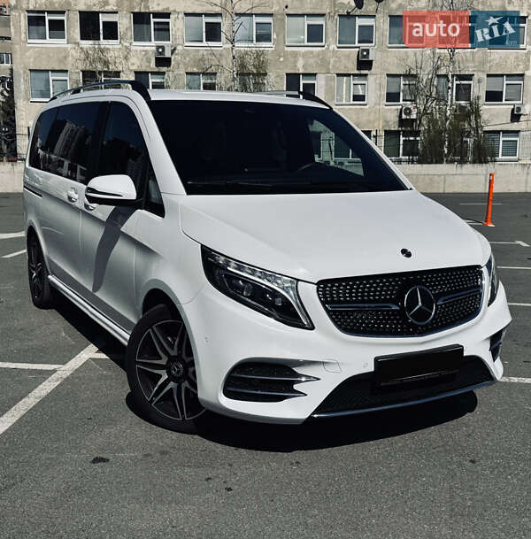 Минивэн Mercedes-Benz V-Class 2020 в Киеве