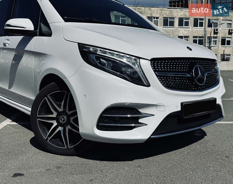 Минивэн Mercedes-Benz V-Class 2020 в Киеве