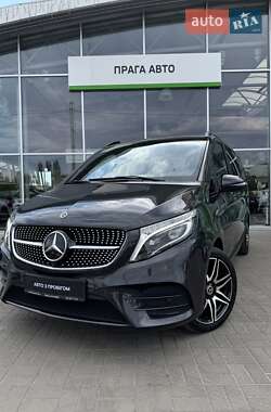 Минивэн Mercedes-Benz V-Class 2021 в 
