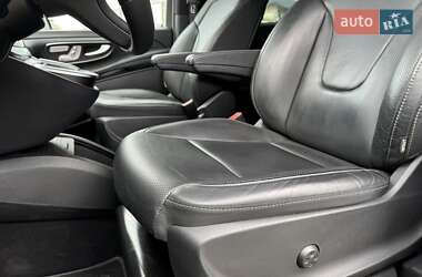 Минивэн Mercedes-Benz V-Class 2021 в 