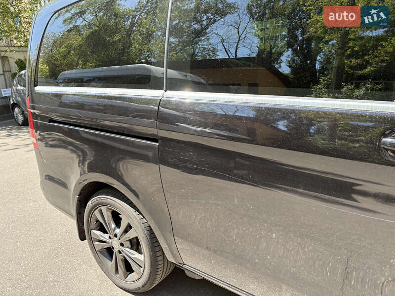 Мінівен Mercedes-Benz V-Class 2017 в Києві