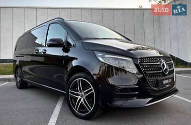 Минивэн Mercedes-Benz V-Class 2024 в 