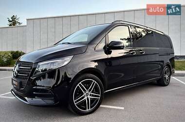 Минивэн Mercedes-Benz V-Class 2024 в 