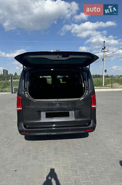 Мінівен Mercedes-Benz V-Class 2023 в 