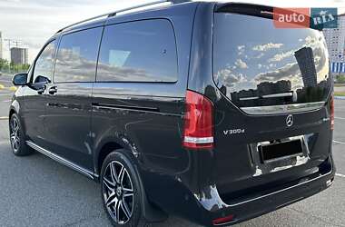 Мінівен Mercedes-Benz V-Class 2022 в 
