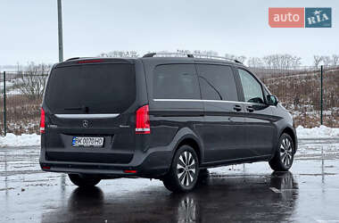 Минивэн Mercedes-Benz V-Class 2021 в 