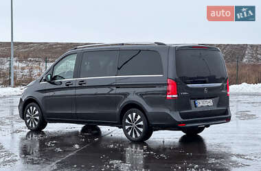 Минивэн Mercedes-Benz V-Class 2021 в 