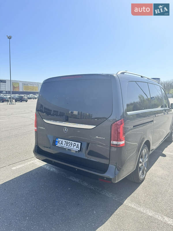 Минивэн Mercedes-Benz V-Class 2020 в Киеве