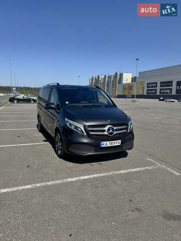 Минивэн Mercedes-Benz V-Class 2020 в 
