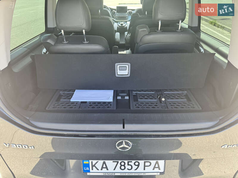 Минивэн Mercedes-Benz V-Class 2020 в Киеве