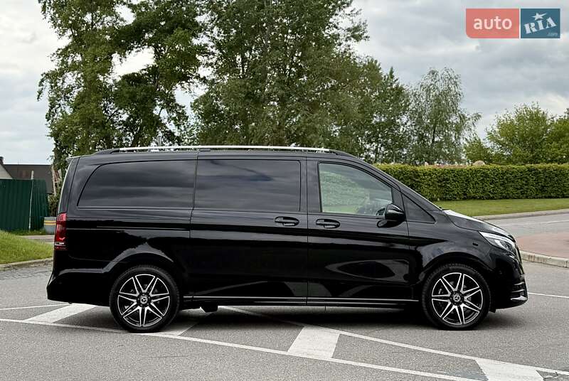 Минивэн Mercedes-Benz V-Class 2022 в Киеве