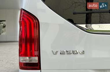 Мінівен Mercedes-Benz V-Class 2016 в 