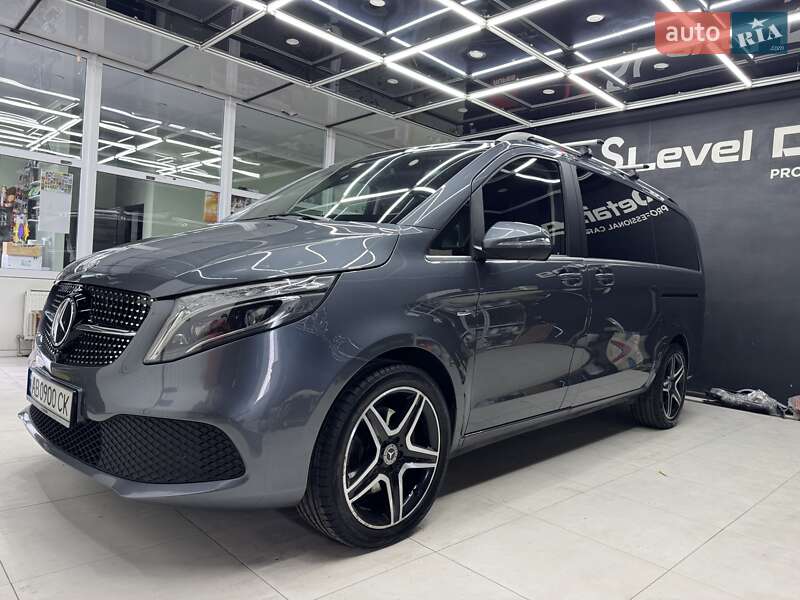 Мінівен Mercedes-Benz V-Class 2015 в 