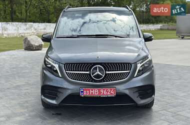 Минивэн Mercedes-Benz V-Class 2023 в 
