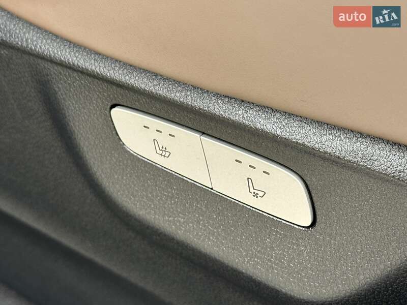 Мінівен Mercedes-Benz V-Class 2021 в Рівному