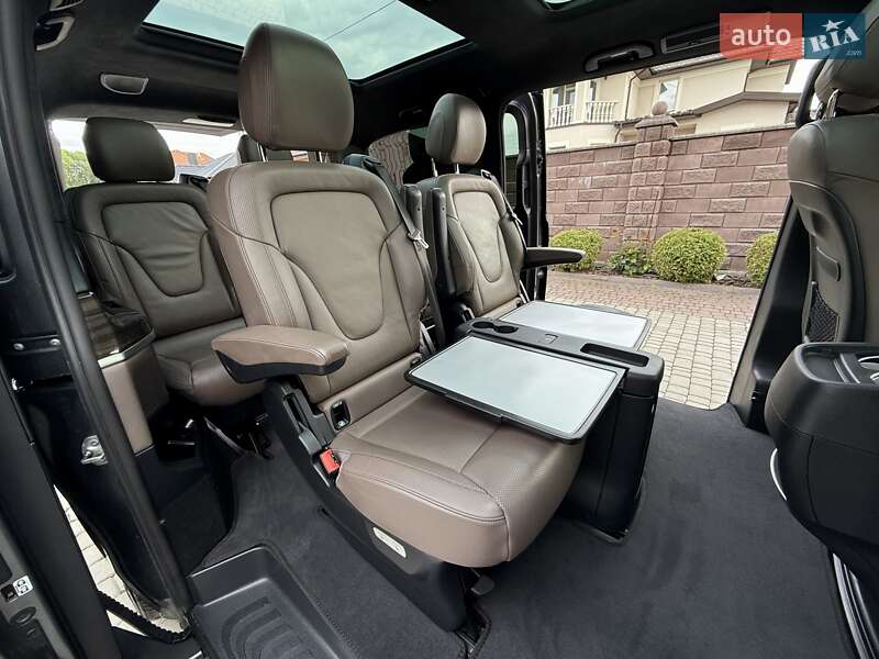 Мінівен Mercedes-Benz V-Class 2021 в Рівному