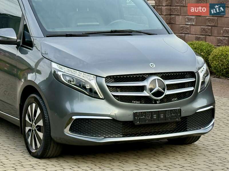 Мінівен Mercedes-Benz V-Class 2021 в Рівному