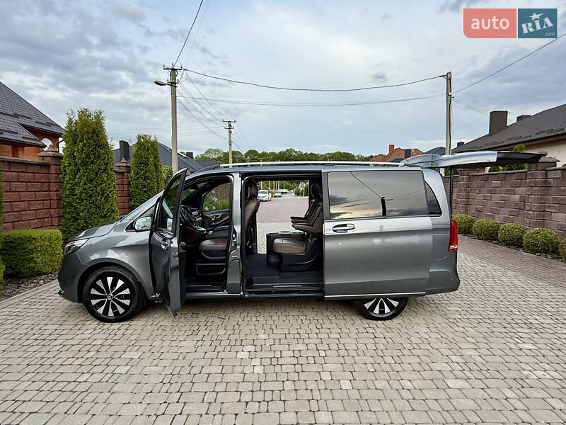Мінівен Mercedes-Benz V-Class 2021 в Рівному