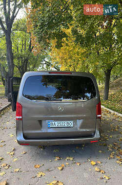 Мінівен Mercedes-Benz V-Class 2015 в 