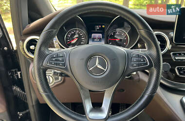 Минивэн Mercedes-Benz V-Class 2017 в 