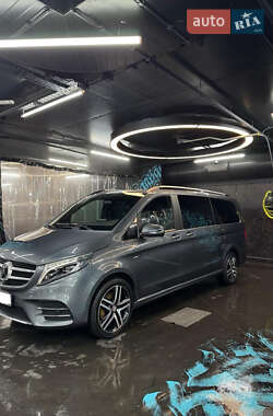 Минивэн Mercedes-Benz V-Class 2016 в 