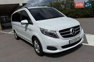 Минивэн Mercedes-Benz V-Class 2016 в Киеве