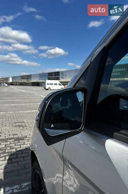 Мінівен Mercedes-Benz V-Class 2021 в 
