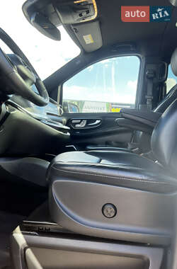 Мінівен Mercedes-Benz V-Class 2021 в 