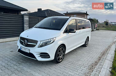 Минивэн Mercedes-Benz V-Class 2015 в 