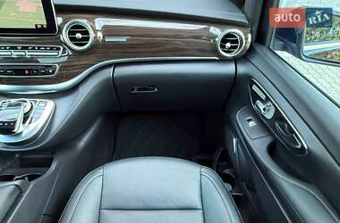 Минивэн Mercedes-Benz V-Class 2018 в 