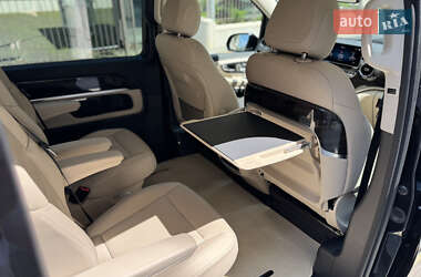 Минивэн Mercedes-Benz V-Class 2023 в 