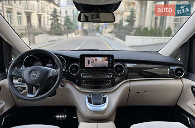 Минивэн Mercedes-Benz V-Class 2023 в 