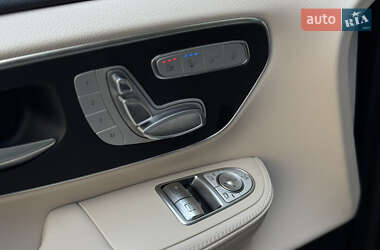 Минивэн Mercedes-Benz V-Class 2023 в 
