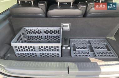 Минивэн Mercedes-Benz V-Class 2020 в 