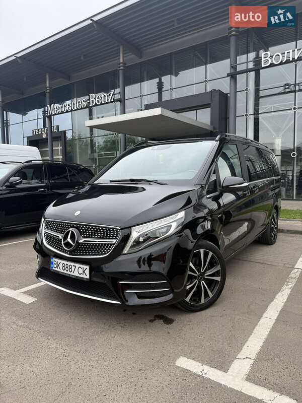 Минивэн Mercedes-Benz V-Class 2014 в Ровно фото 12 Минивэн Mercedes-Benz V-Class 2014 в Ровно