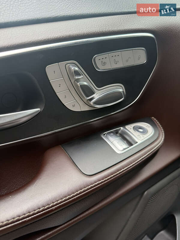 Минивэн Mercedes-Benz V-Class 2014 в Ровно фото 49 Минивэн Mercedes-Benz V-Class 2014 в Ровно
