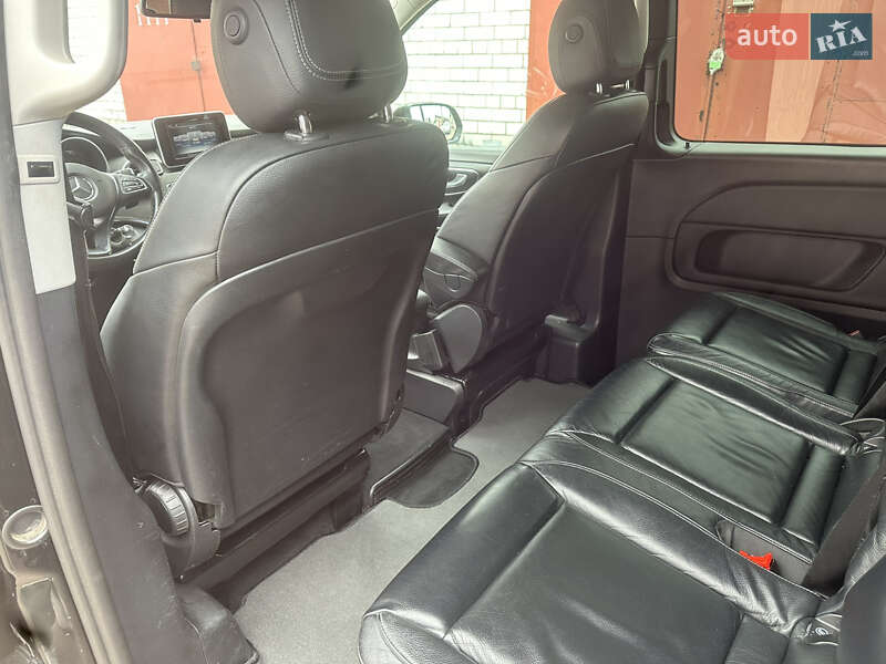 Минивэн Mercedes-Benz V-Class 2017 в Киеве