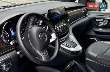 Минивэн Mercedes-Benz V-Class 2021 в 