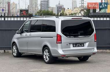 Минивэн Mercedes-Benz V-Class 2015 в 