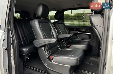 Минивэн Mercedes-Benz V-Class 2015 в 
