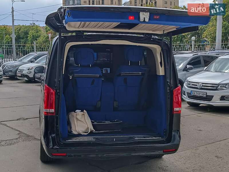 Минивэн Mercedes-Benz V-Class 2023 в Харькове