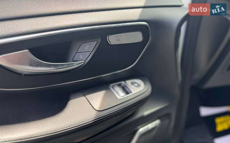 Минивэн Mercedes-Benz V-Class 2016 в Черновцах