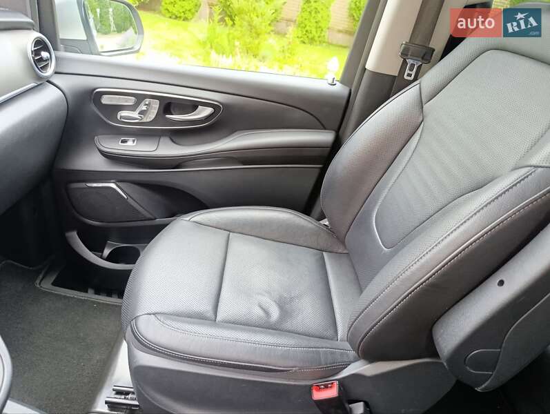 Минивэн Mercedes-Benz V-Class 2016 в Черновцах фото 21 Минивэн Mercedes-Benz V-Class 2016 в Черновцах